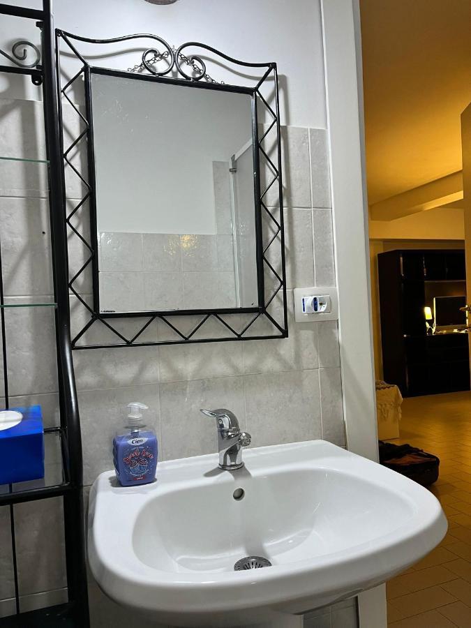 Casa Mare Apartment Терачина Екстериор снимка